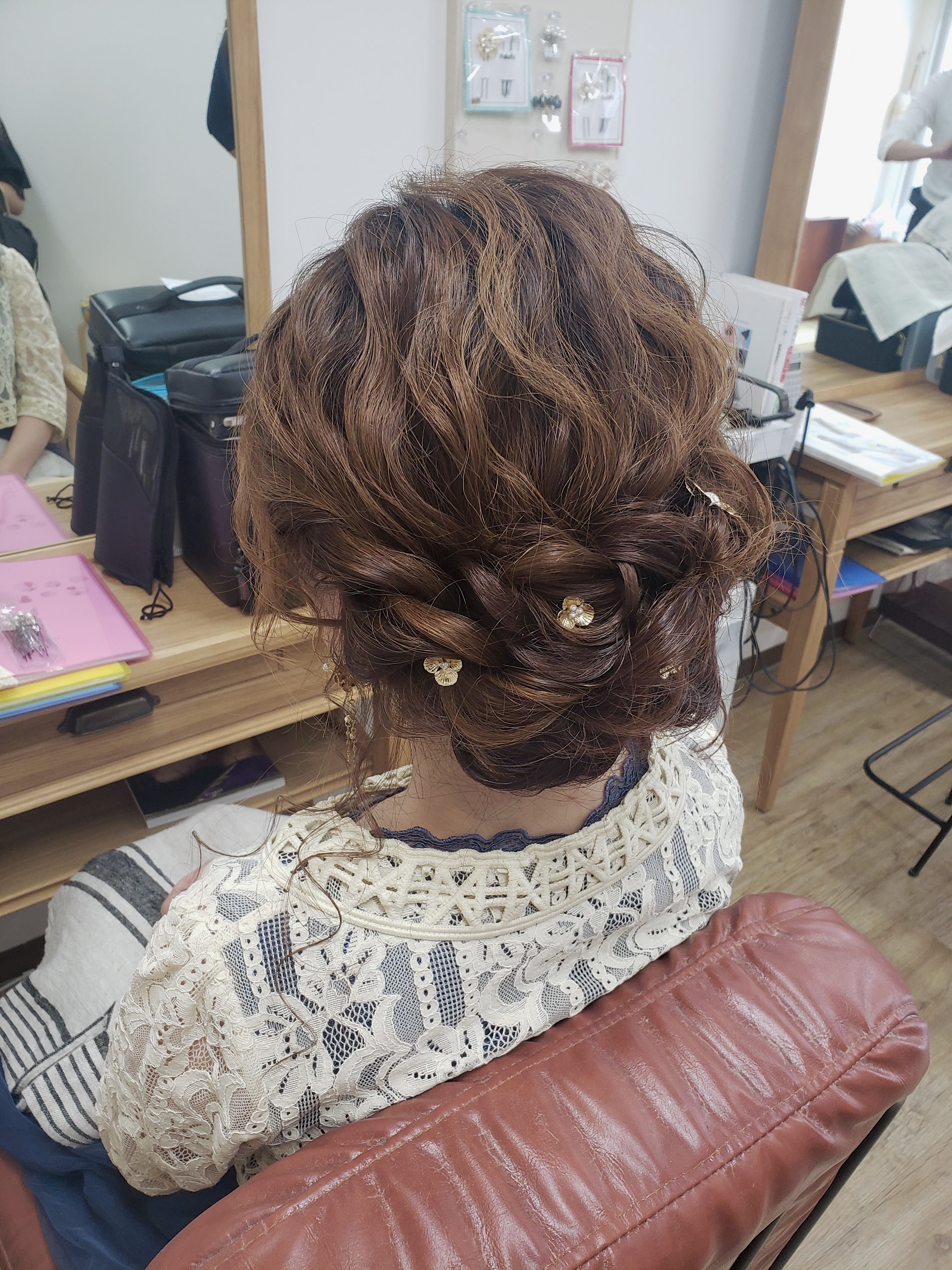 洋装のヘアスタイル