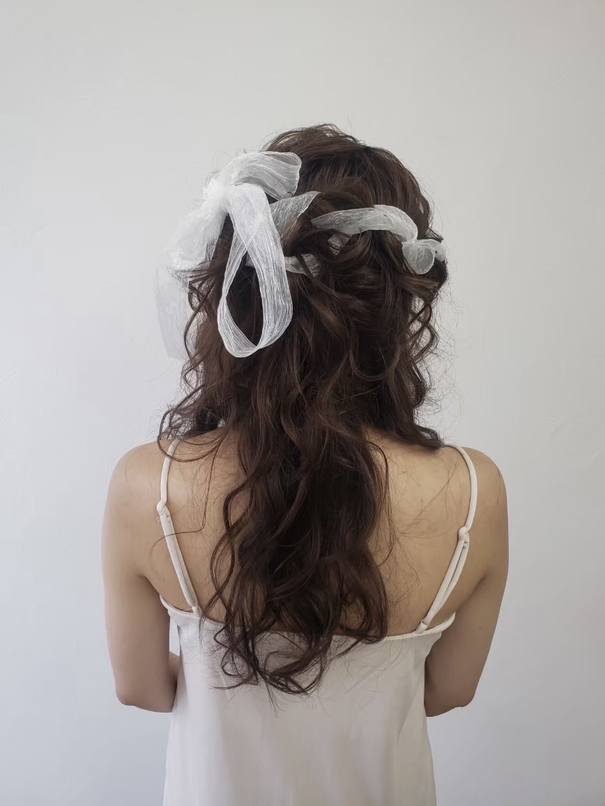 洋装のヘアスタイル