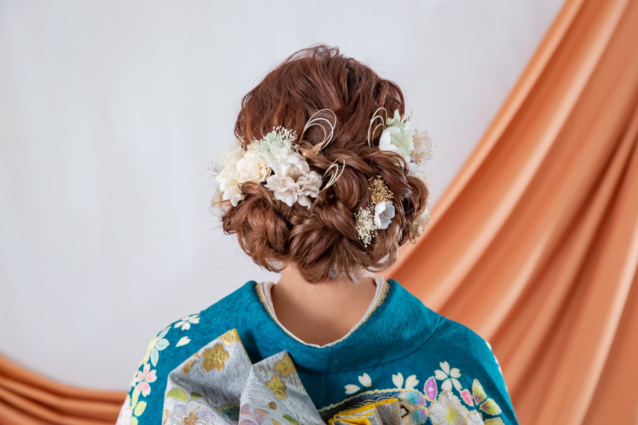 洋装のヘアスタイル