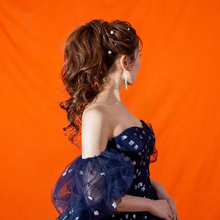 洋装のヘアスタイル